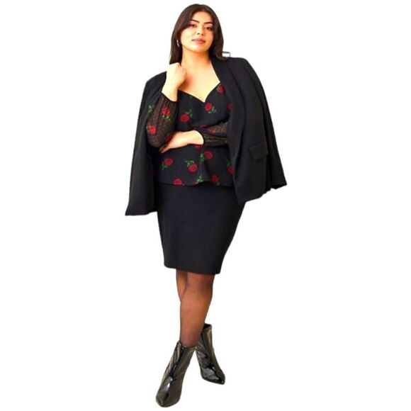 TORRID Plus Size New Peplum Chiffon Clip Dot Floral Rose Puff Sleeve Top. - Picture 3 of 16